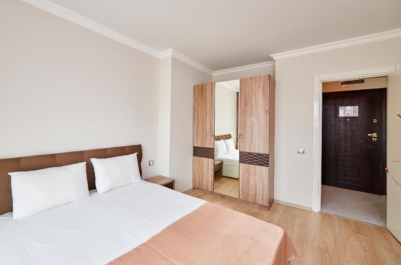 Boutique Rose Gardens Pomorie Aparthotel Exteriör bild