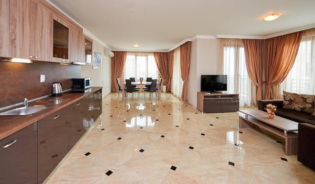 Boutique Rose Gardens Pomorie Aparthotel Exteriör bild