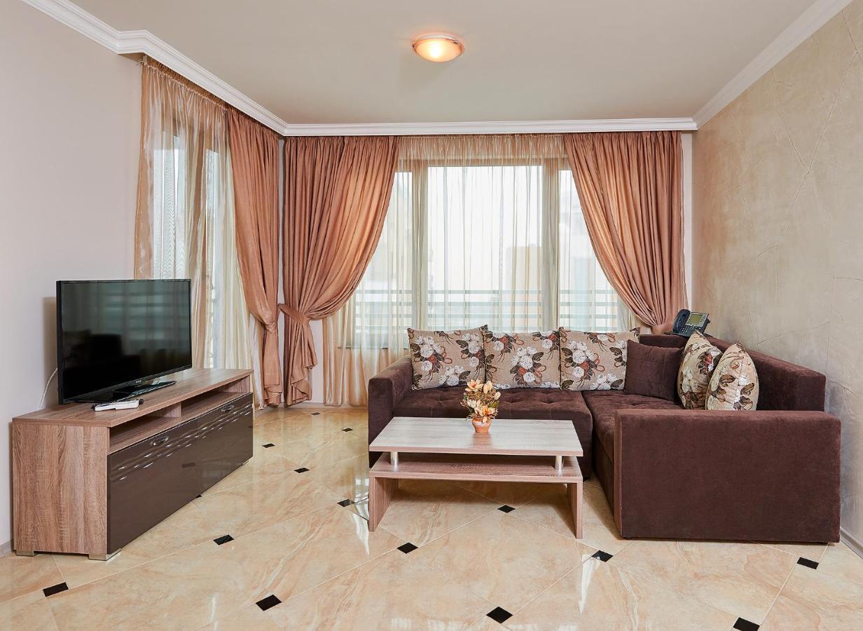 Boutique Rose Gardens Pomorie Aparthotel Exteriör bild